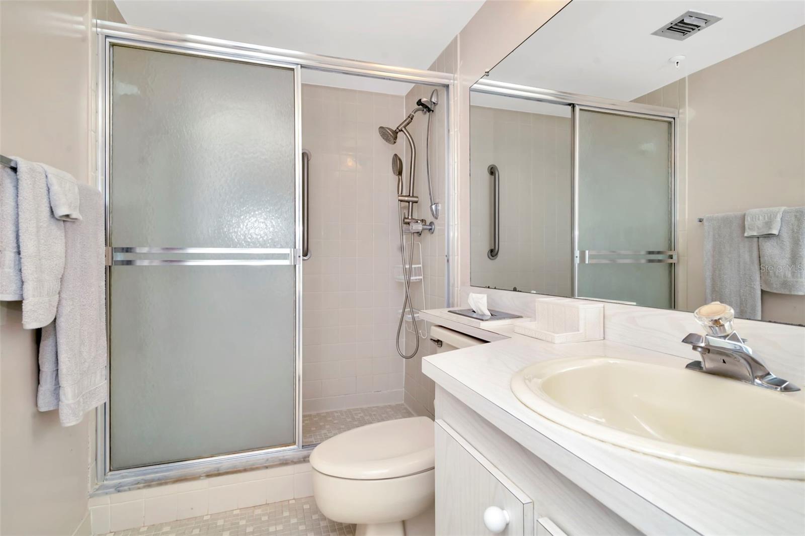 SURFSIDE TOWER CONDO - Residential Lease