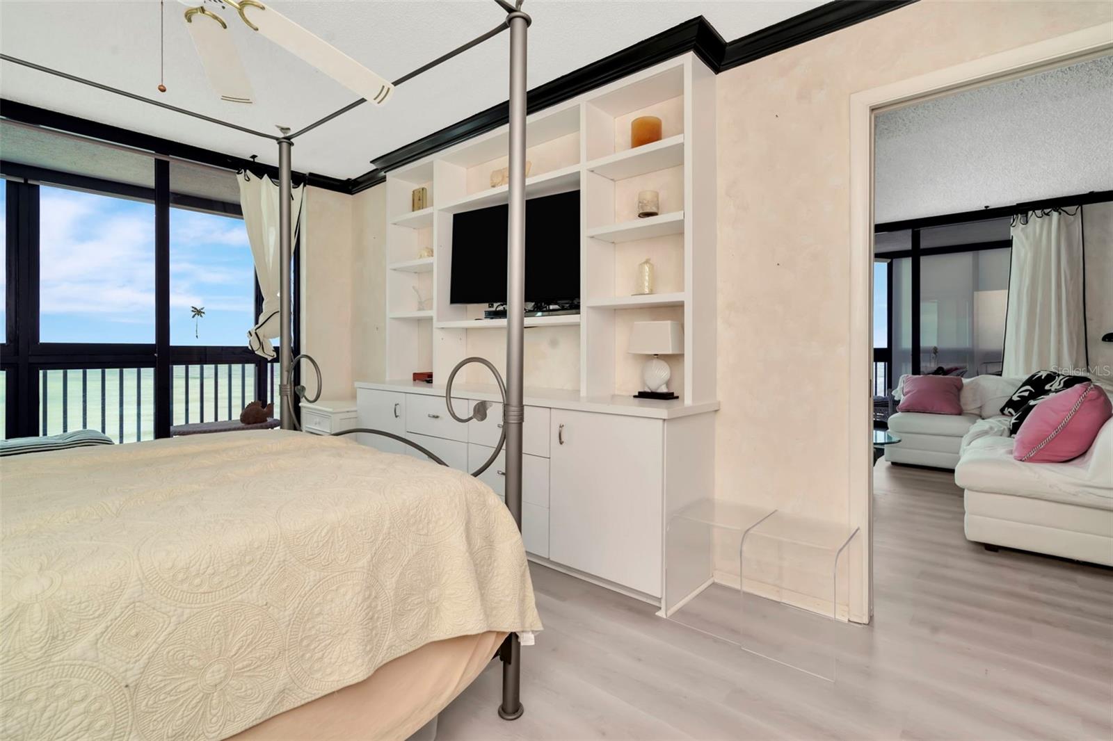 SURFSIDE TOWER CONDO - Residential Lease