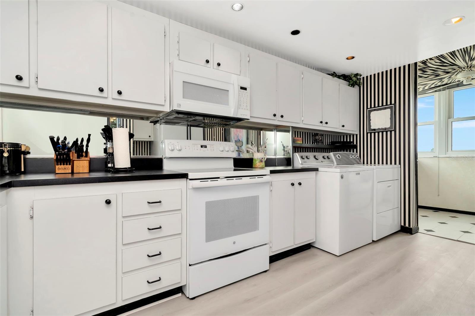 SURFSIDE TOWER CONDO - Residential Lease