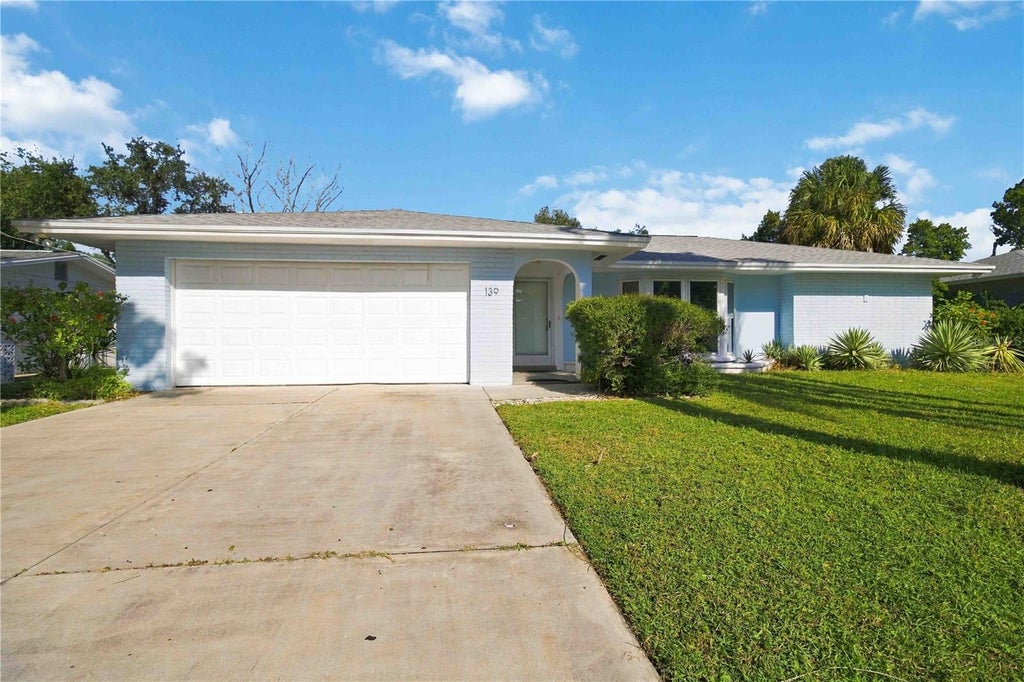 Photo of 139 Adair Avenue, Sarasota, FL 34243 (MLS # A4711276)