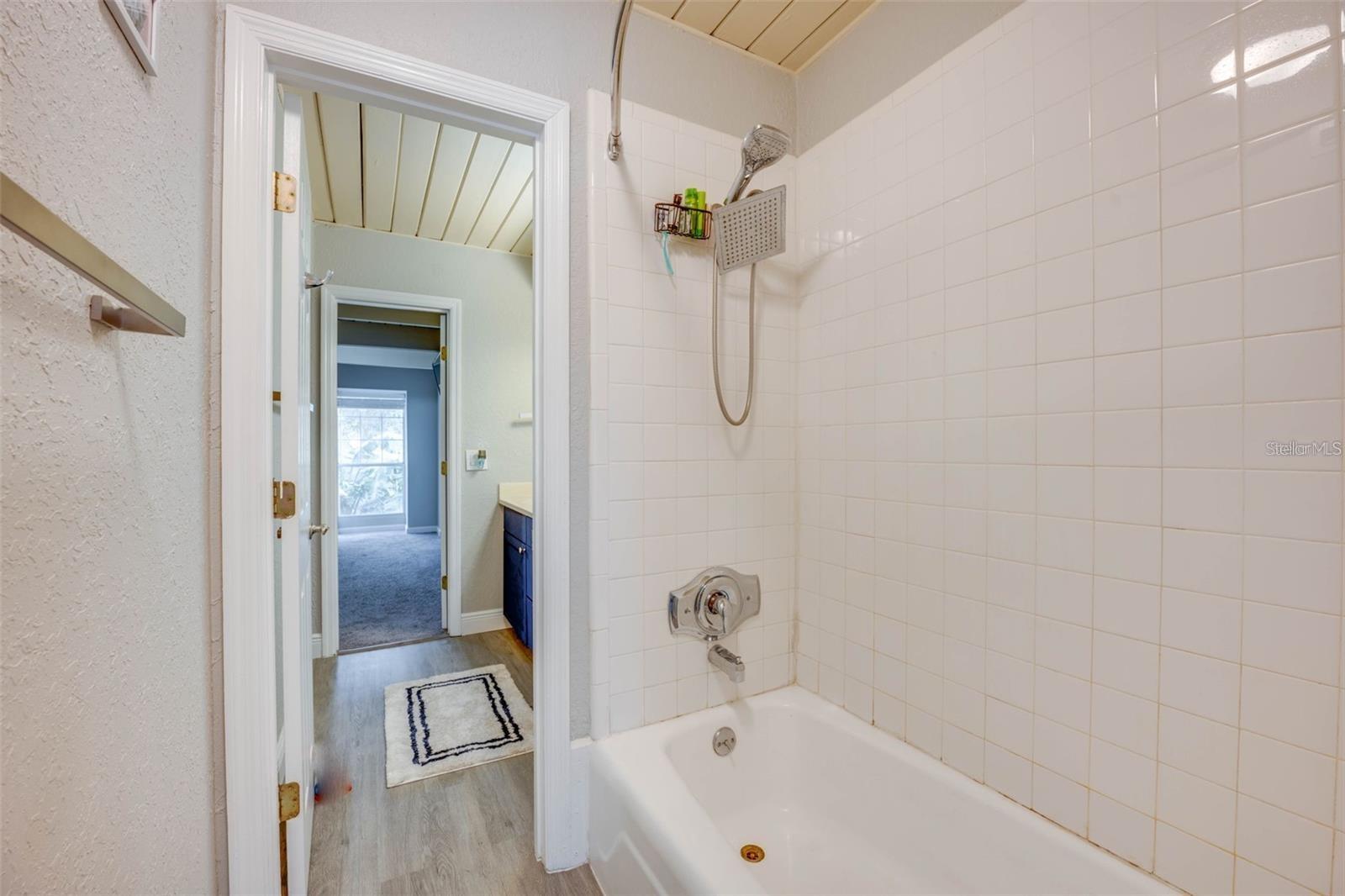 LA COSTA BRAVA LAKESIDE - Residential Lease