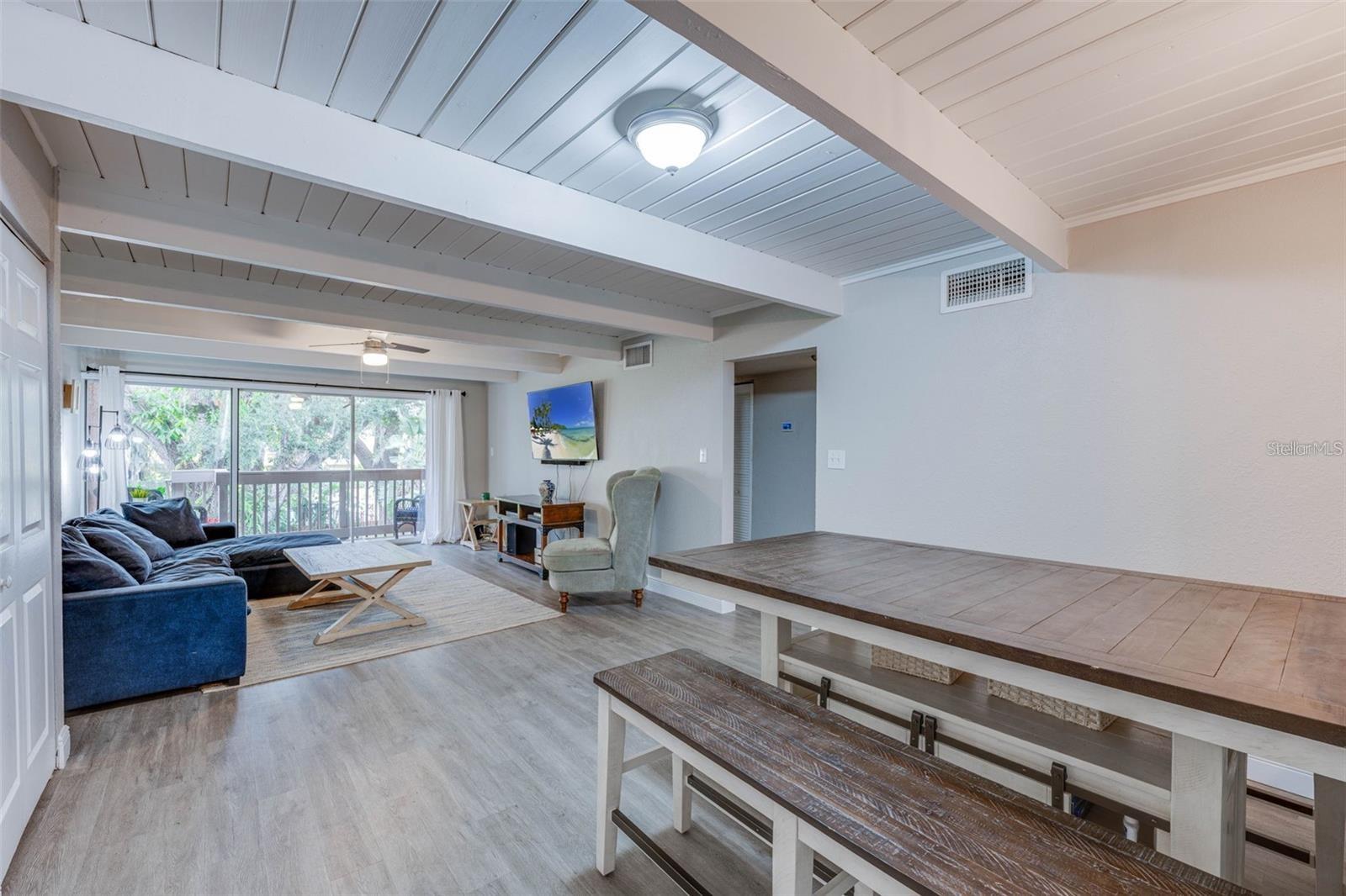 LA COSTA BRAVA LAKESIDE - Residential Lease