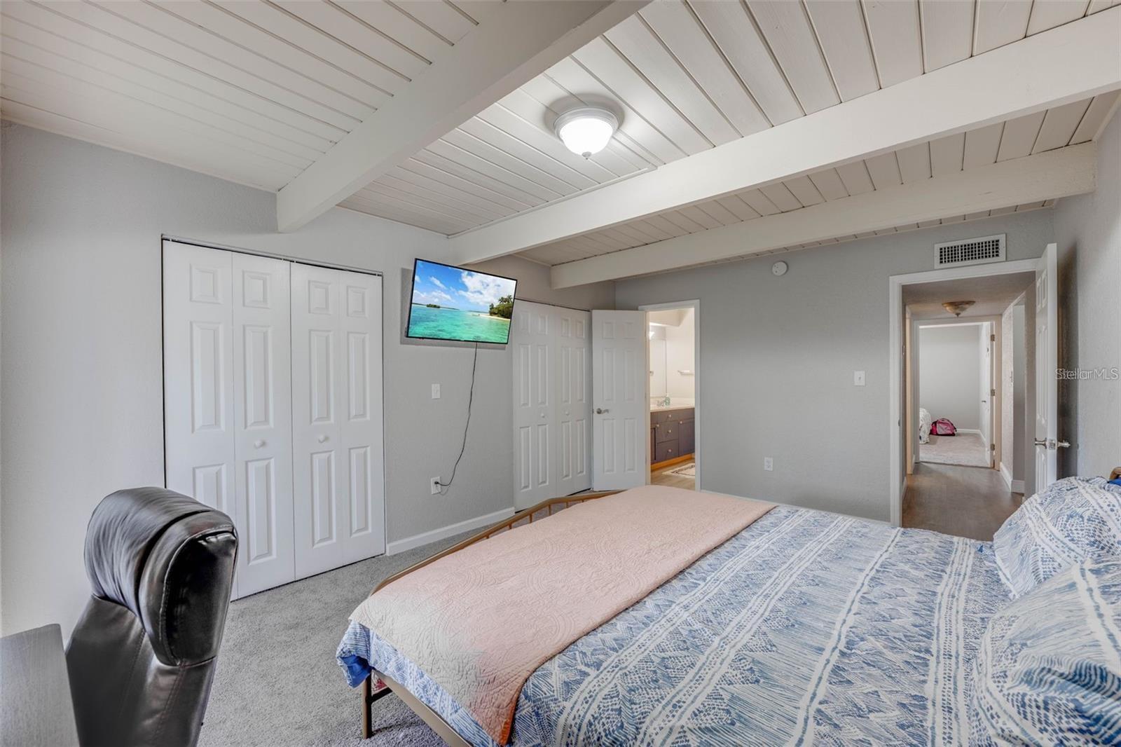 LA COSTA BRAVA LAKESIDE - Residential Lease