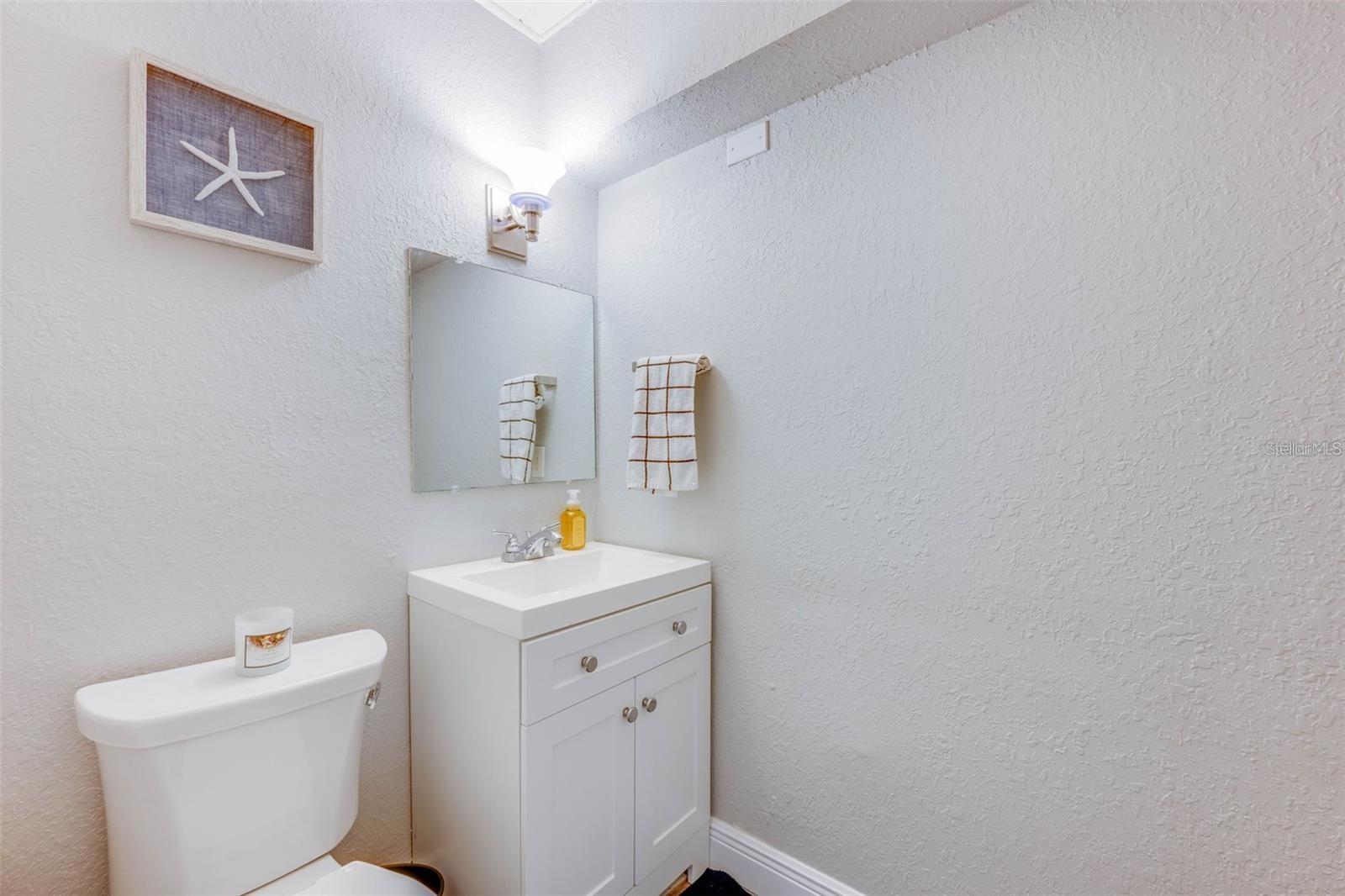 LA COSTA BRAVA LAKESIDE - Residential Lease