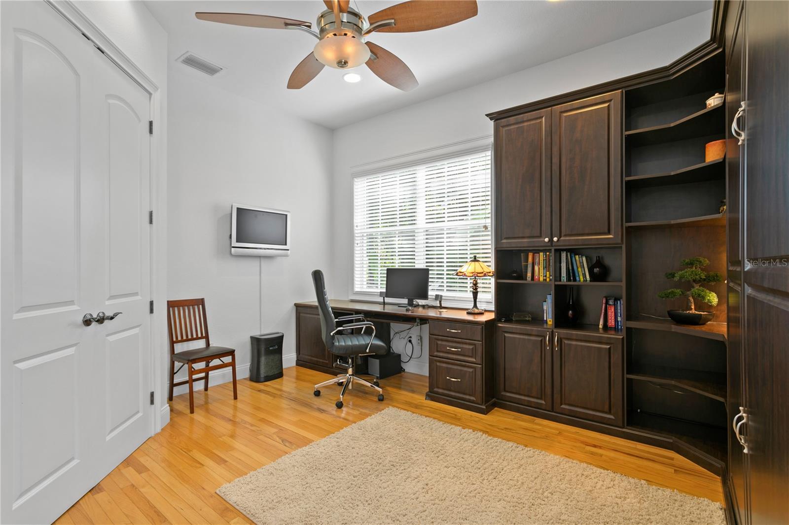 DAVIS ISLANDS PB10 PG52 TO 57 - Residential