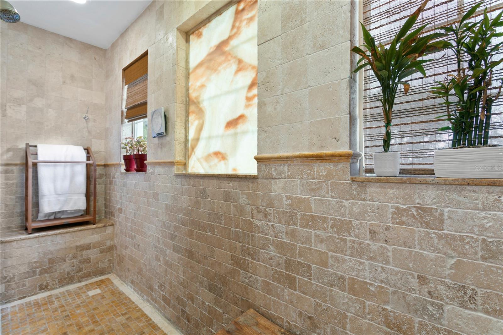 DAVIS ISLANDS PB10 PG52 TO 57 - Residential