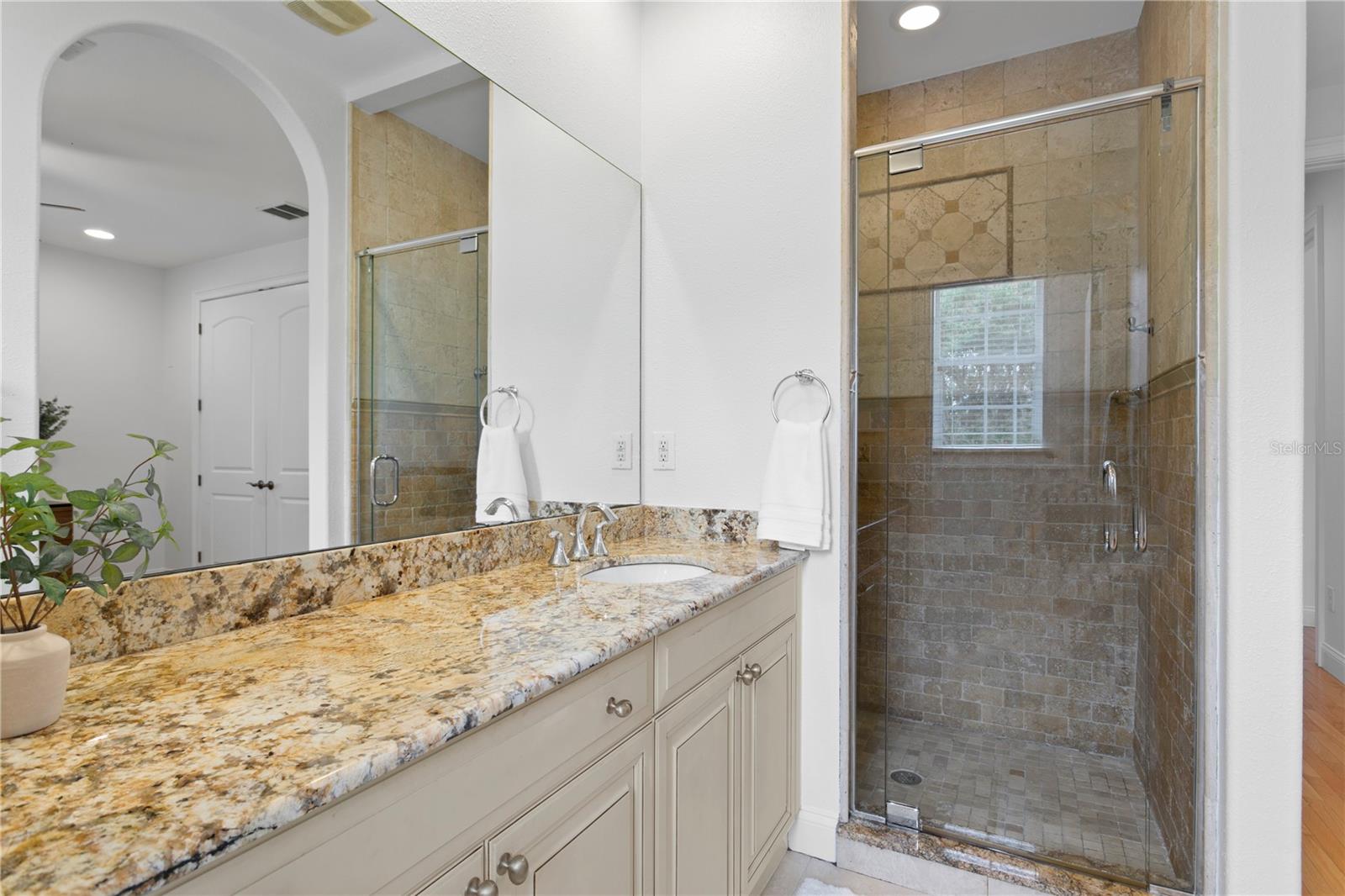 DAVIS ISLANDS PB10 PG52 TO 57 - Residential