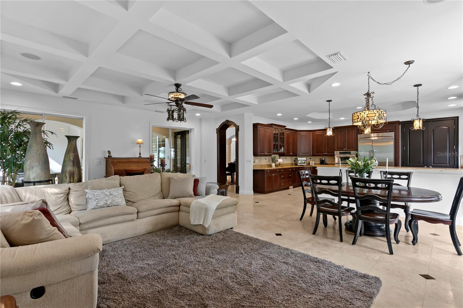 DAVIS ISLANDS PB10 PG52 TO 57 - Residential