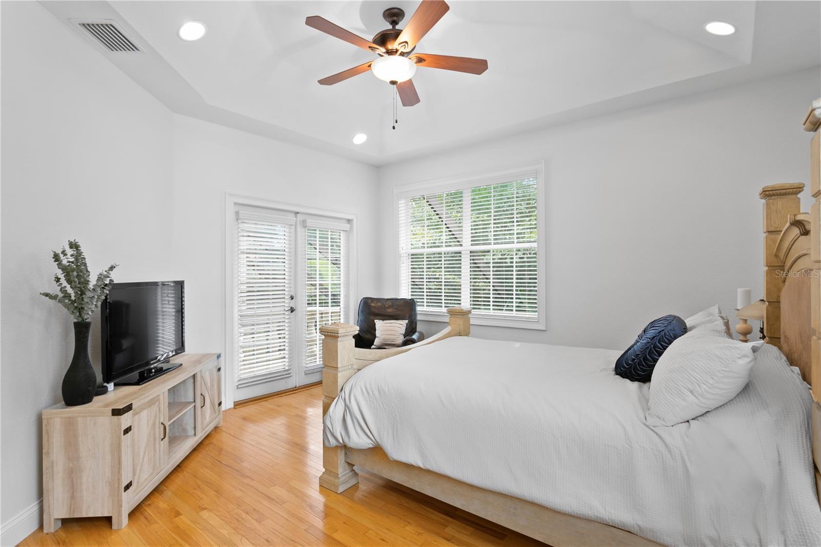 DAVIS ISLANDS PB10 PG52 TO 57 - Residential