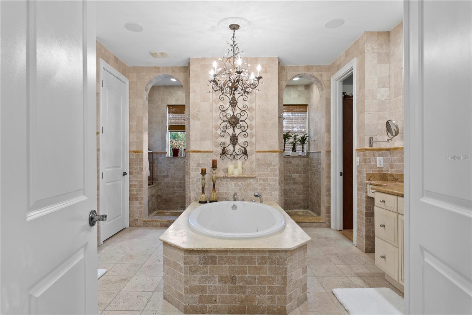 DAVIS ISLANDS PB10 PG52 TO 57 - Residential