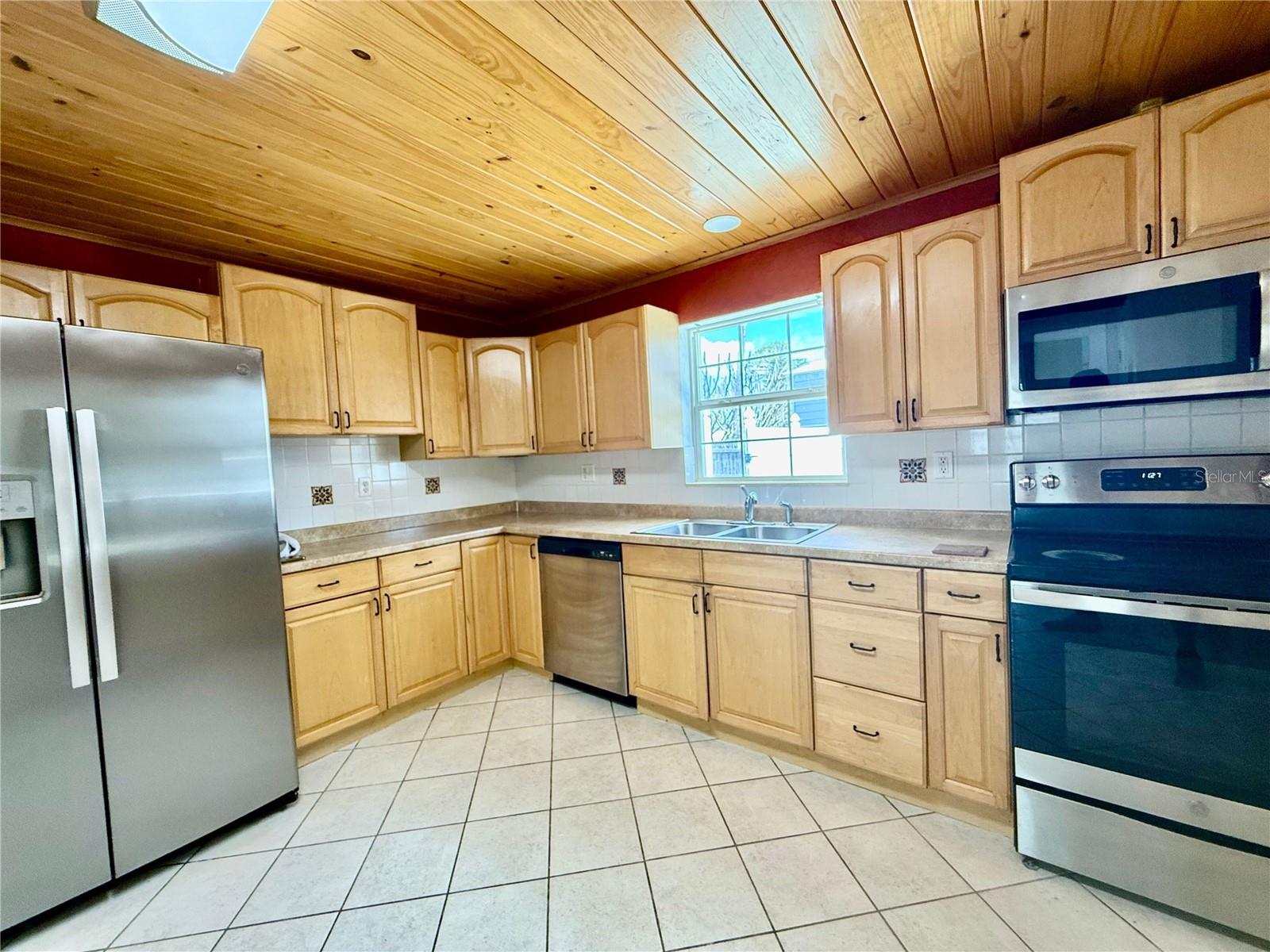 ALLANDALE - Residential