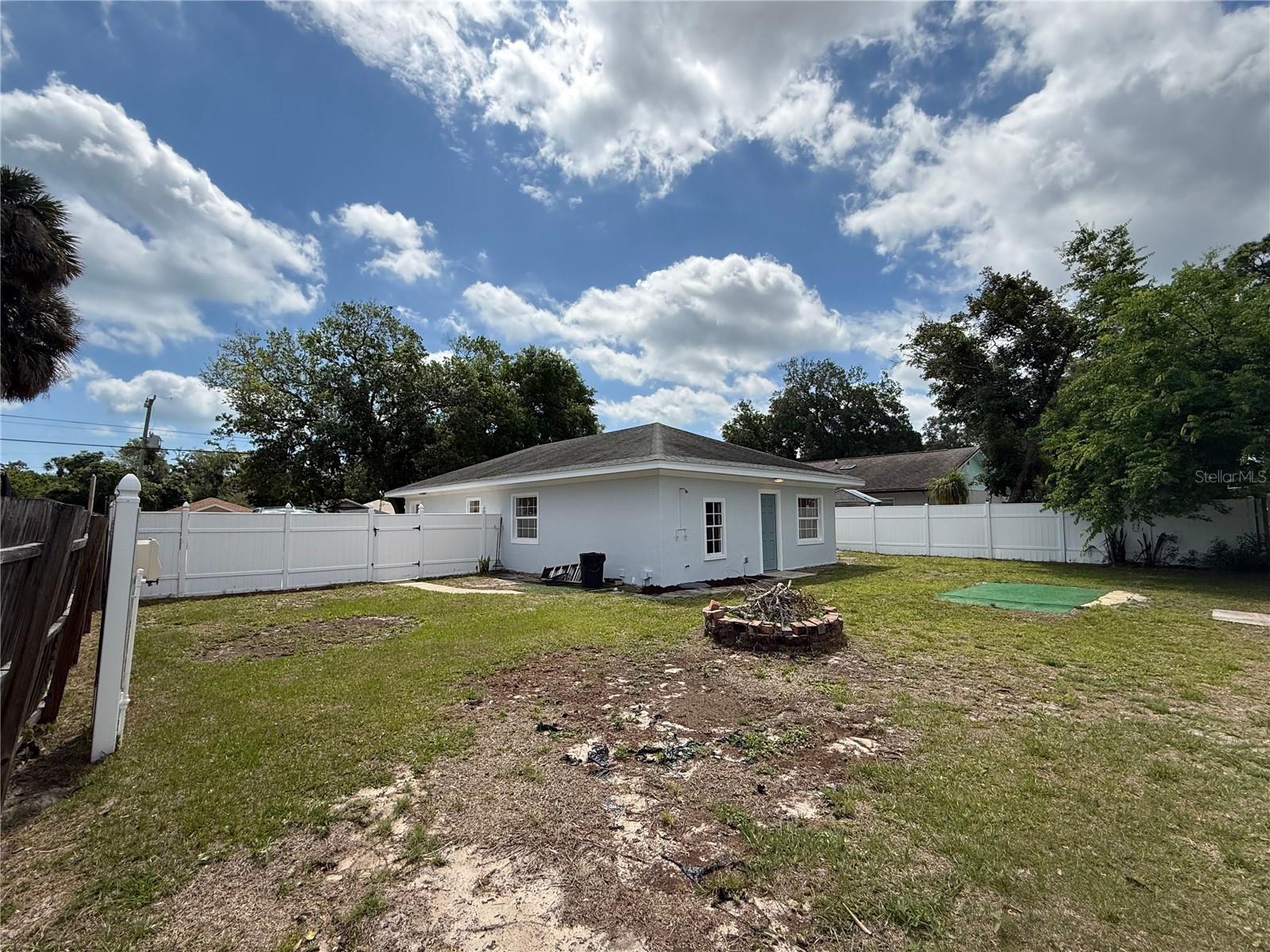 ALLANDALE - Residential