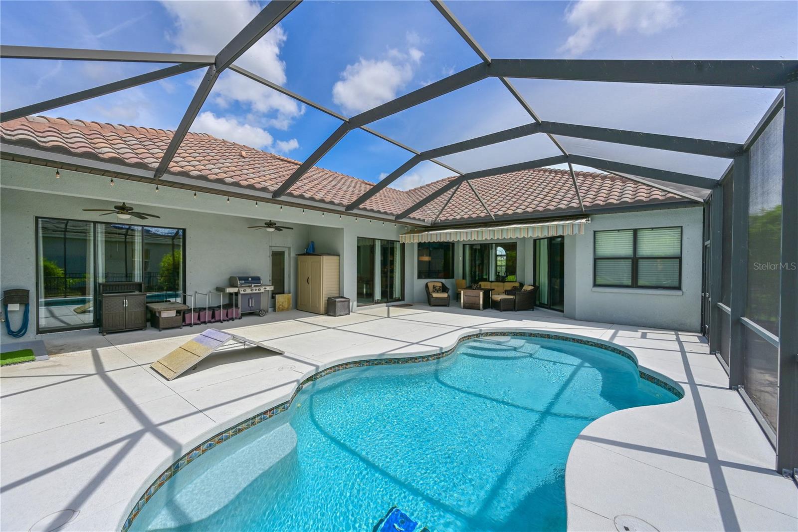 ENCLAVE AT COUNTRY MEADOWS - Residential