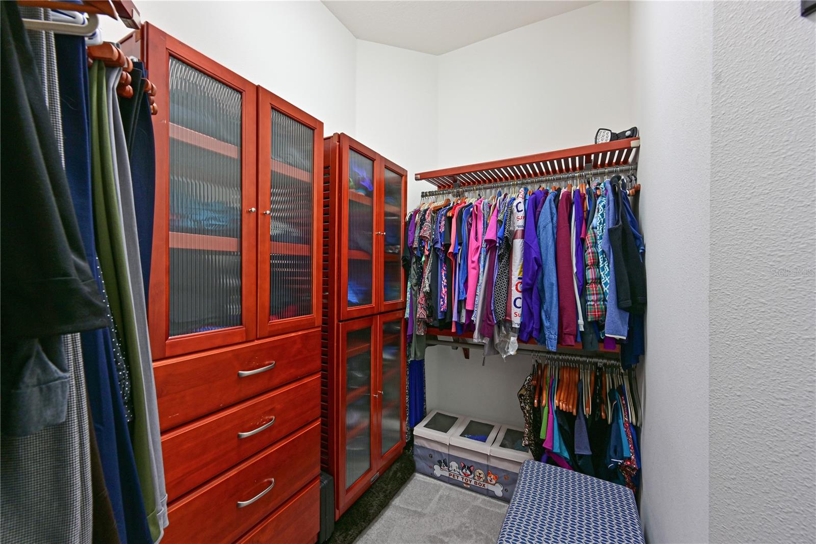 ENCLAVE AT COUNTRY MEADOWS - Residential