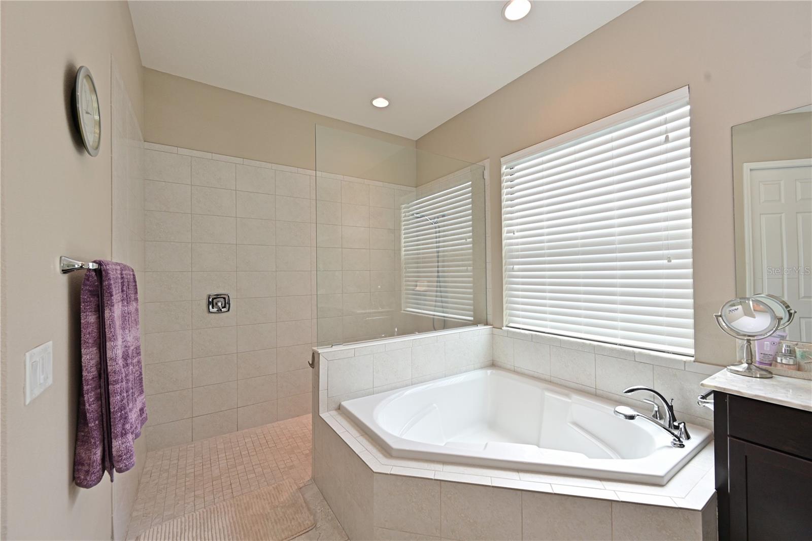 ENCLAVE AT COUNTRY MEADOWS - Residential