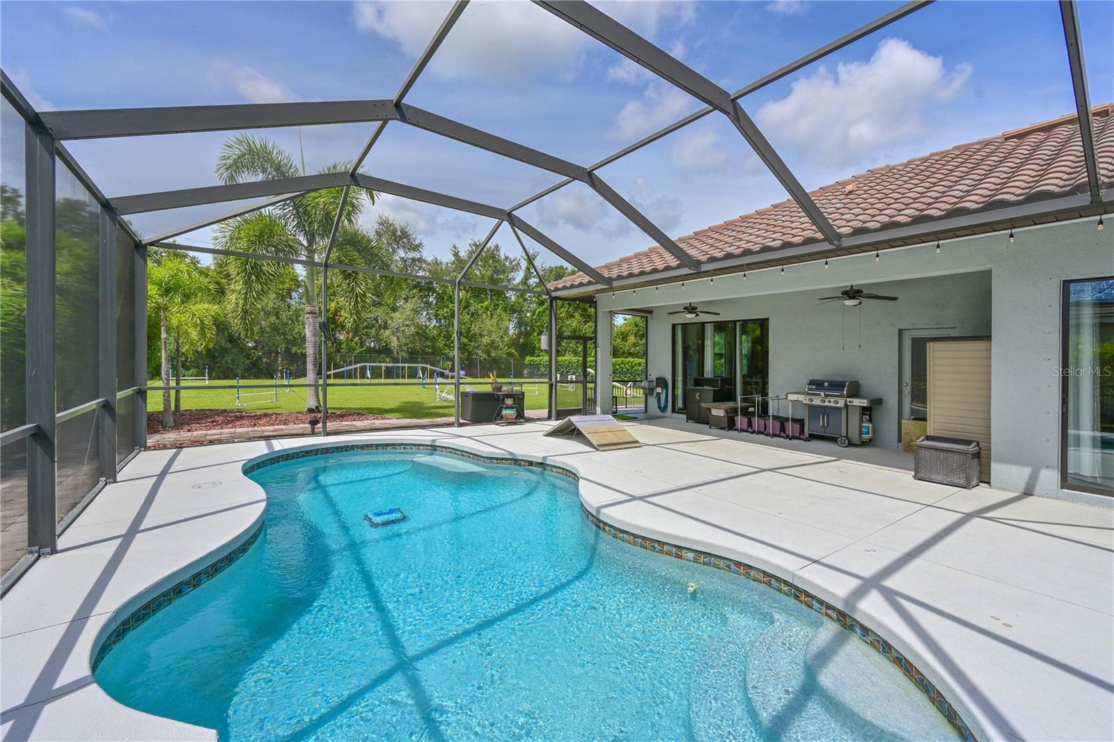 ENCLAVE AT COUNTRY MEADOWS - Residential