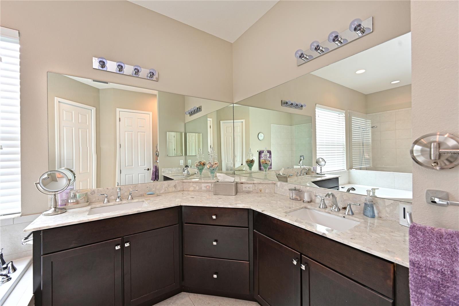 ENCLAVE AT COUNTRY MEADOWS - Residential