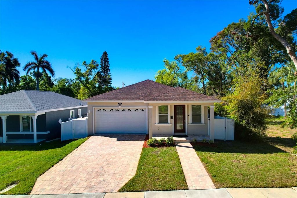 Photo of 860 17th Avenue S, St Petersburg, FL 33701 (MLS # TB8424477)