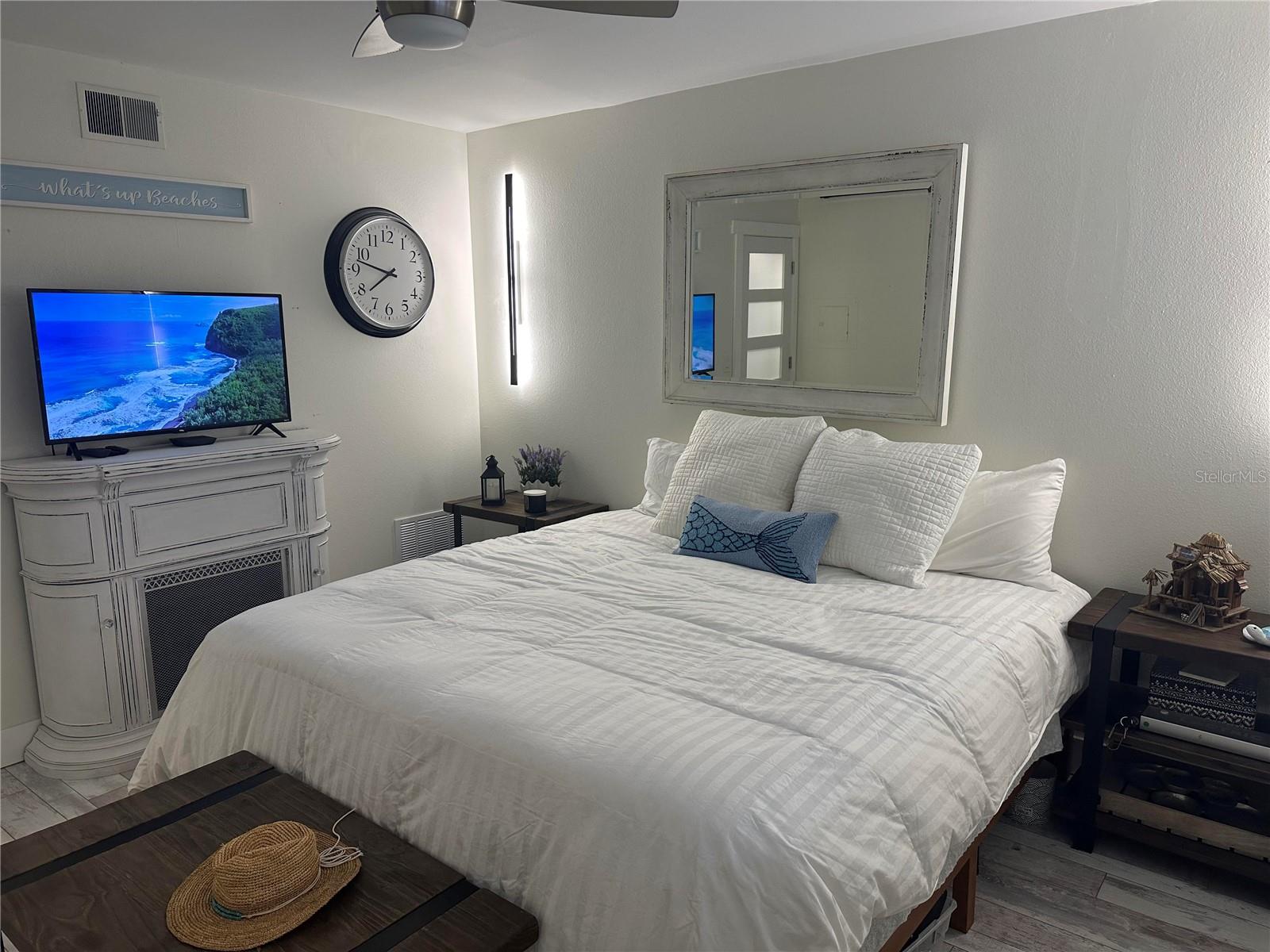 BEACH HARBOR CLUB - Residential Lease