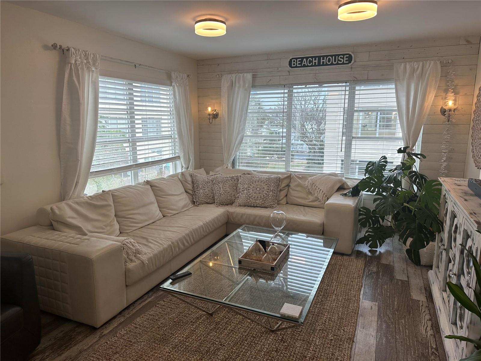 BEACH HARBOR CLUB - Residential Lease