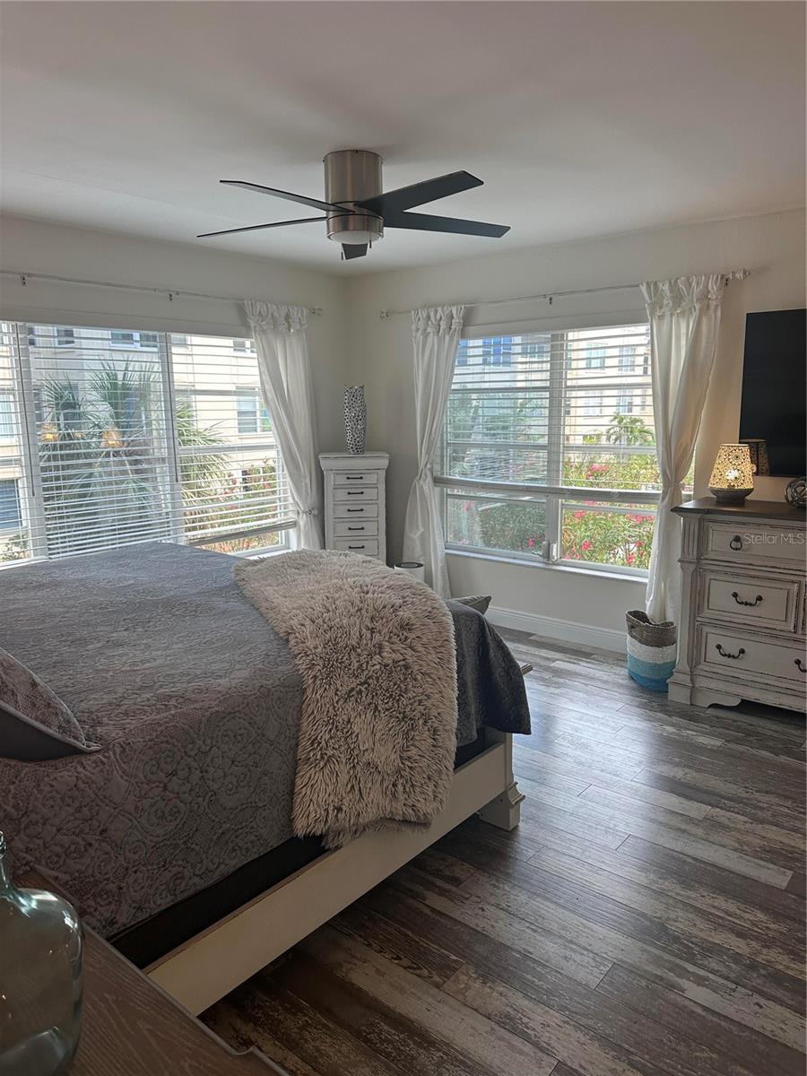 BEACH HARBOR CLUB - Residential Lease