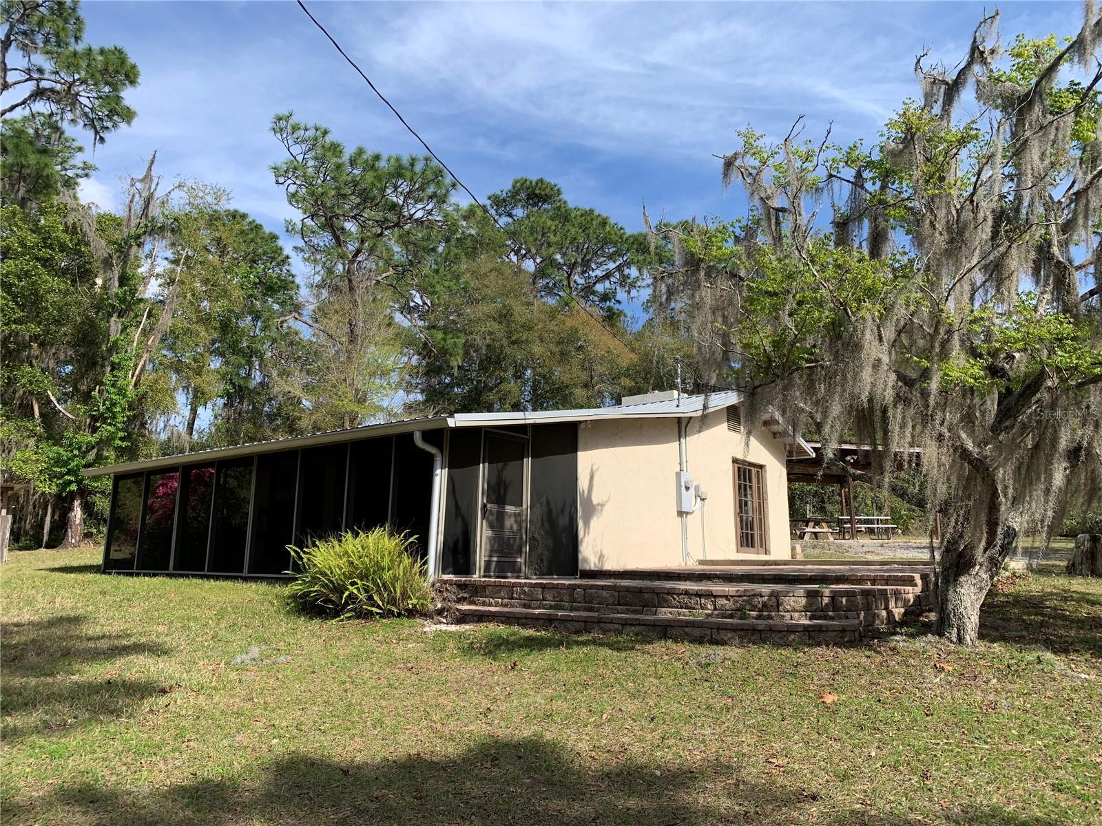 CEDAR LANDING - Residential