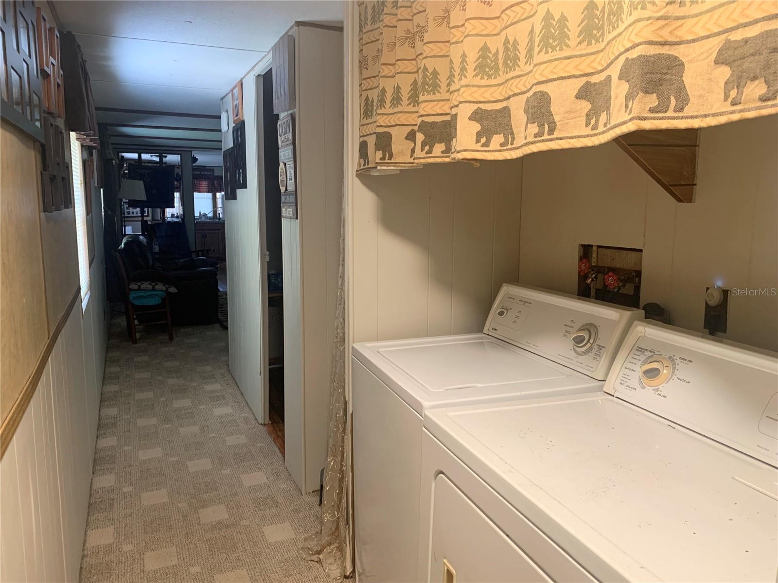 CEDAR LANDING - Residential