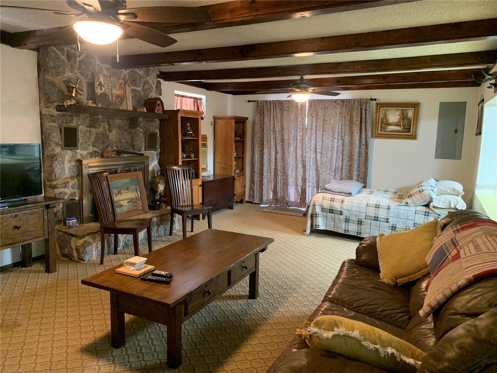 CEDAR LANDING - Residential