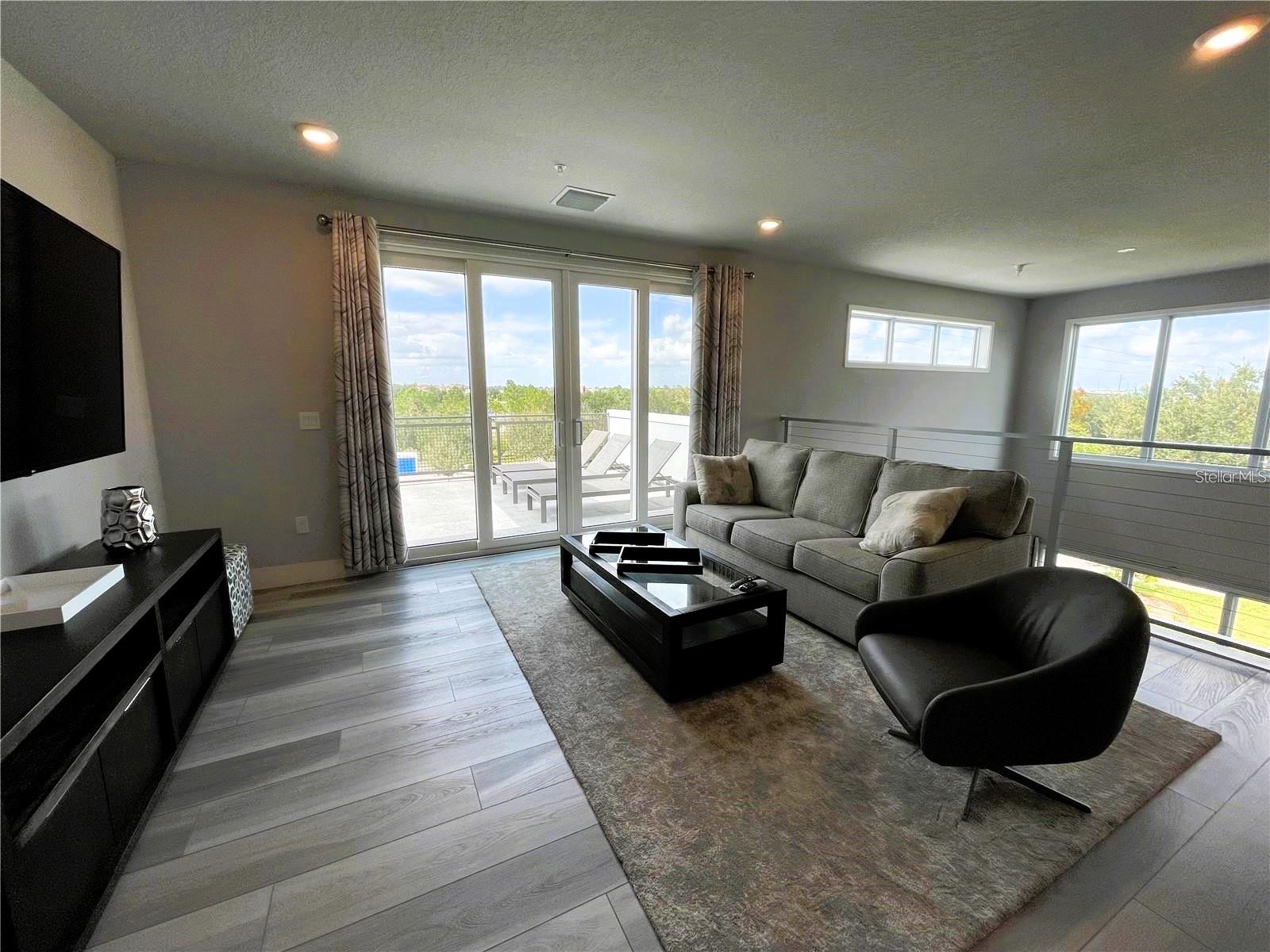 SPECTRUM AT REUNION CONDO PH 1A THRU 1D - Residential