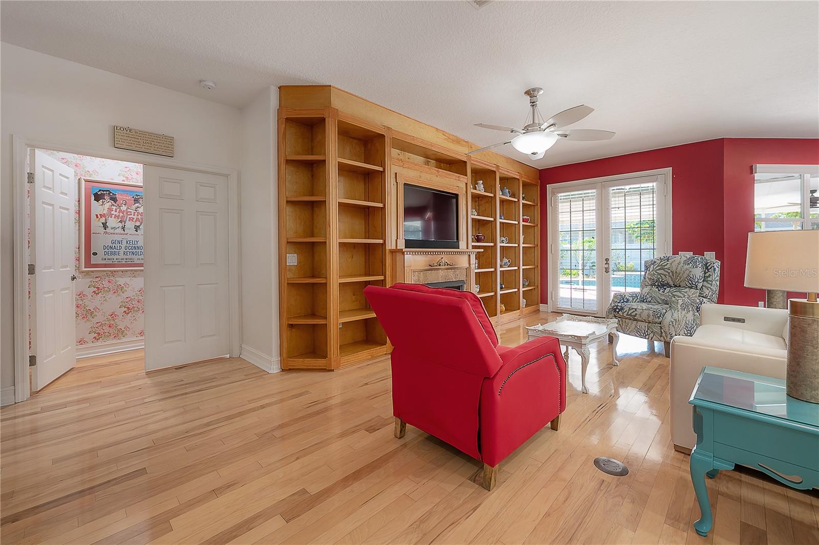 TEMPLE TERRACE ESTATES - Residential