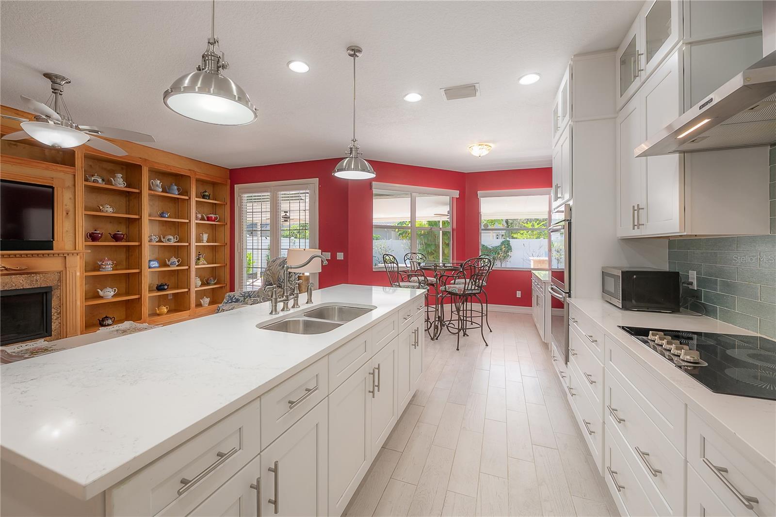 TEMPLE TERRACE ESTATES - Residential