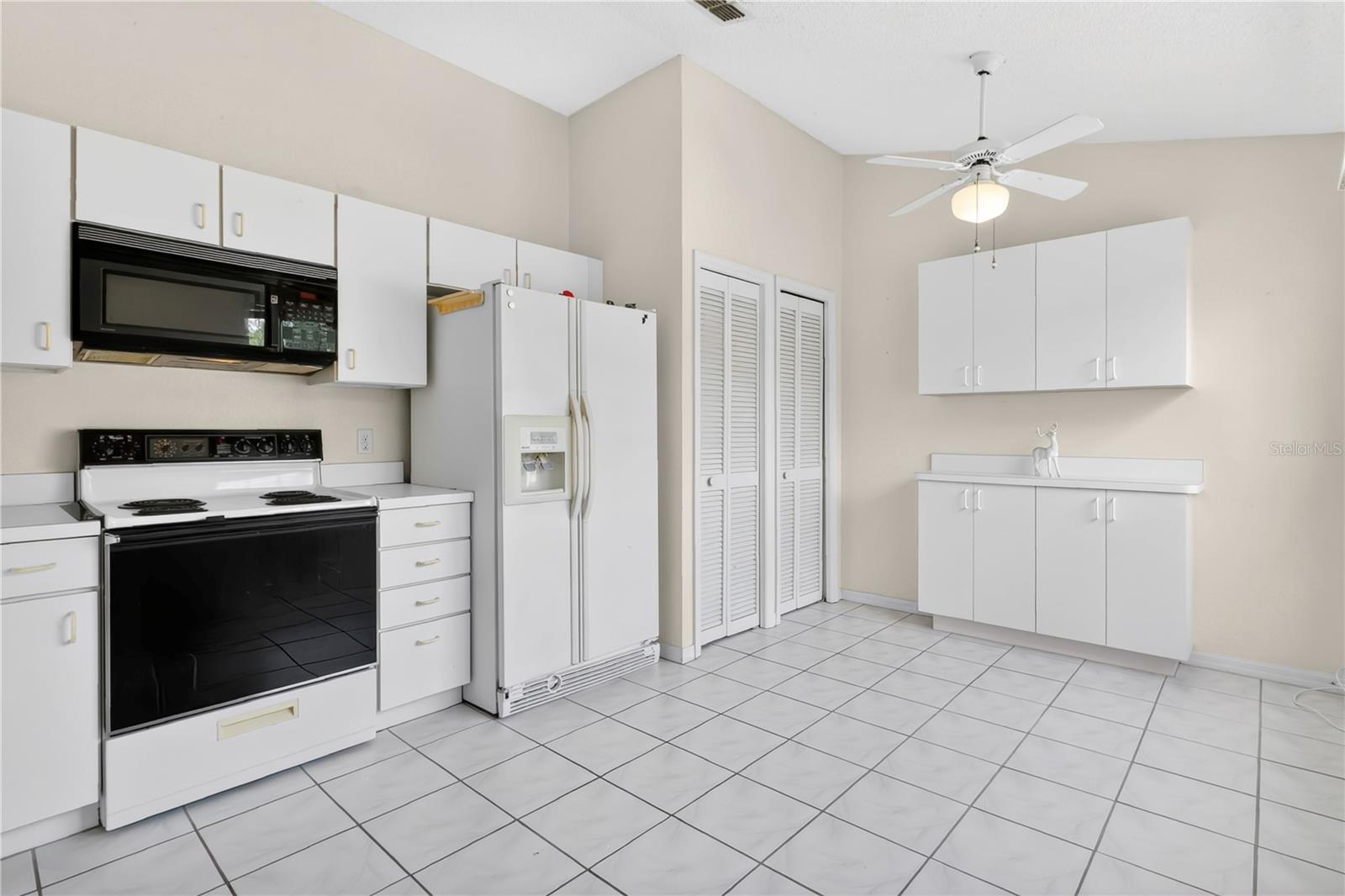 VENTURA VILLAGE PH 04 - Residential