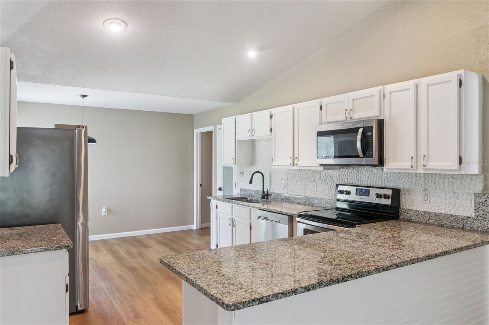 SAWMILL PH 03 - Residential