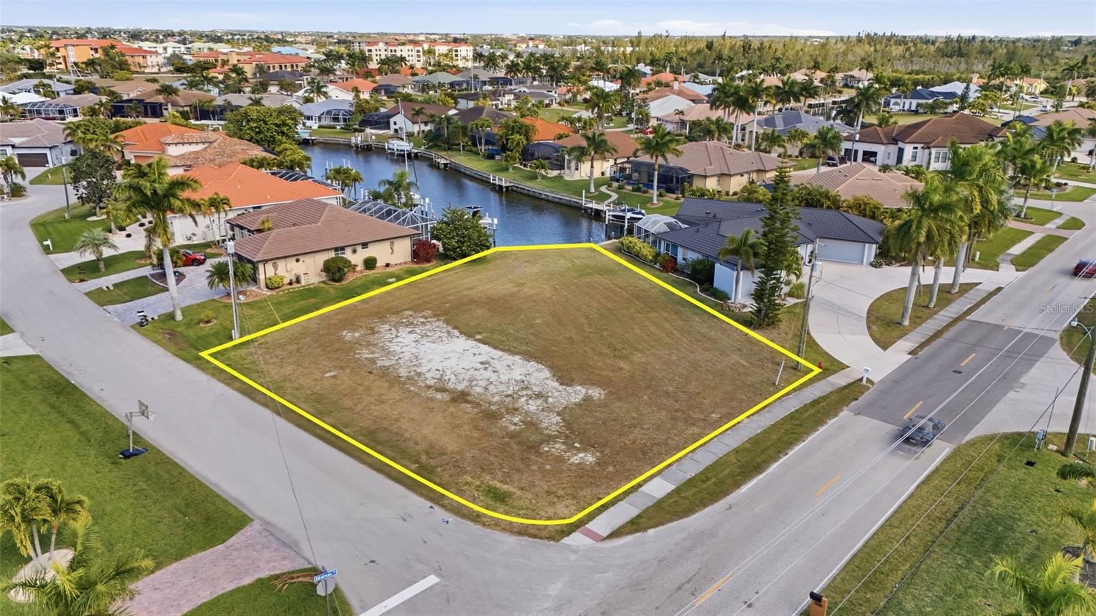 PUNTA GORDA ISLES SEC 14 - Land