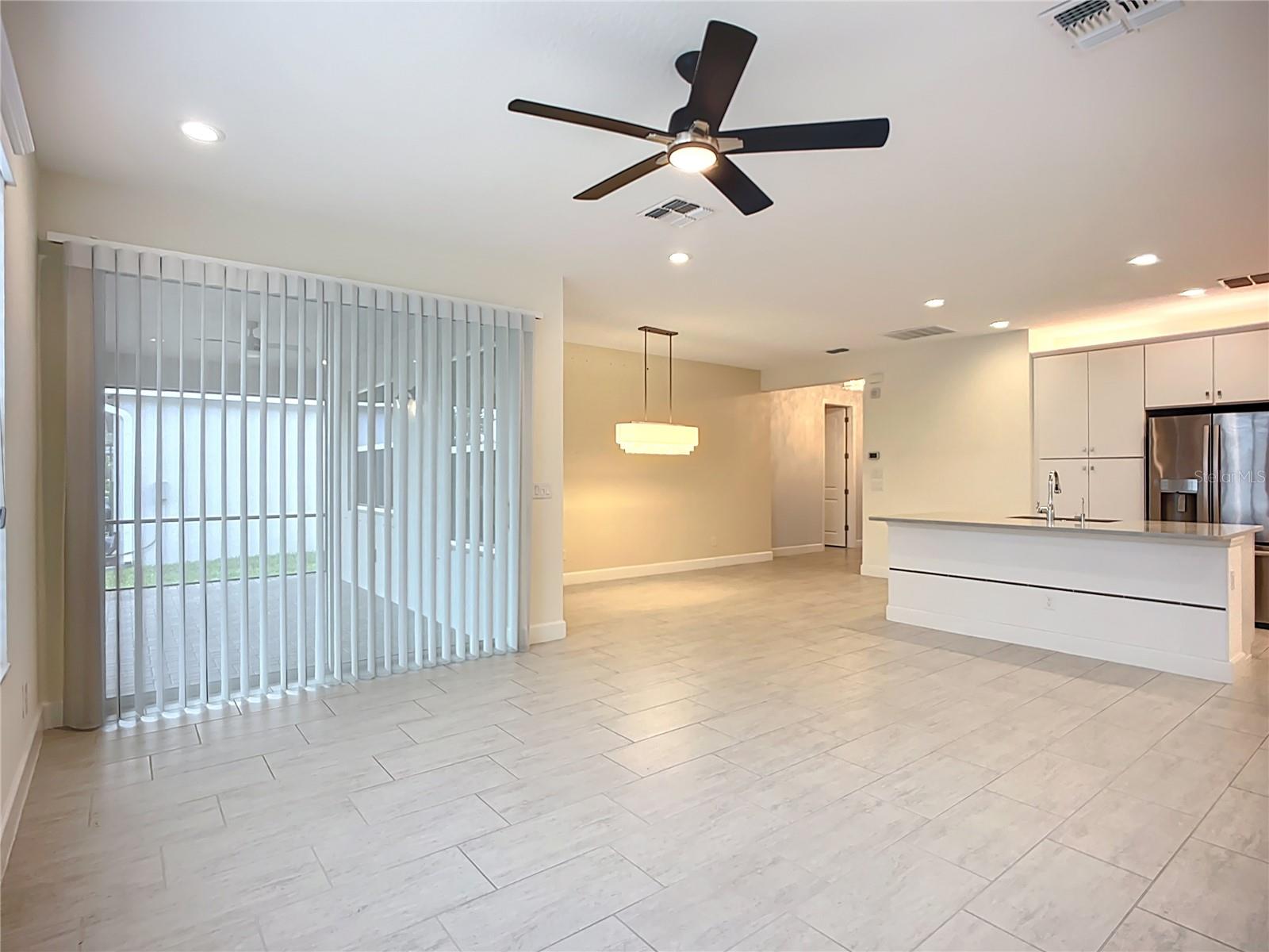 VALENCIA DEL SOL PH 1 - Residential Lease