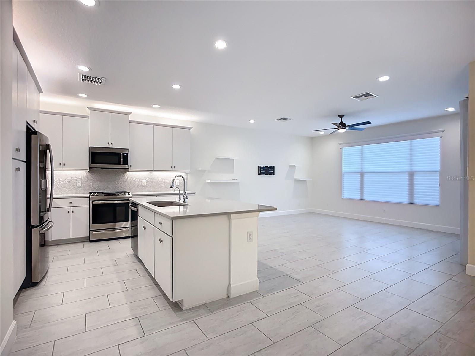 VALENCIA DEL SOL PH 1 - Residential Lease