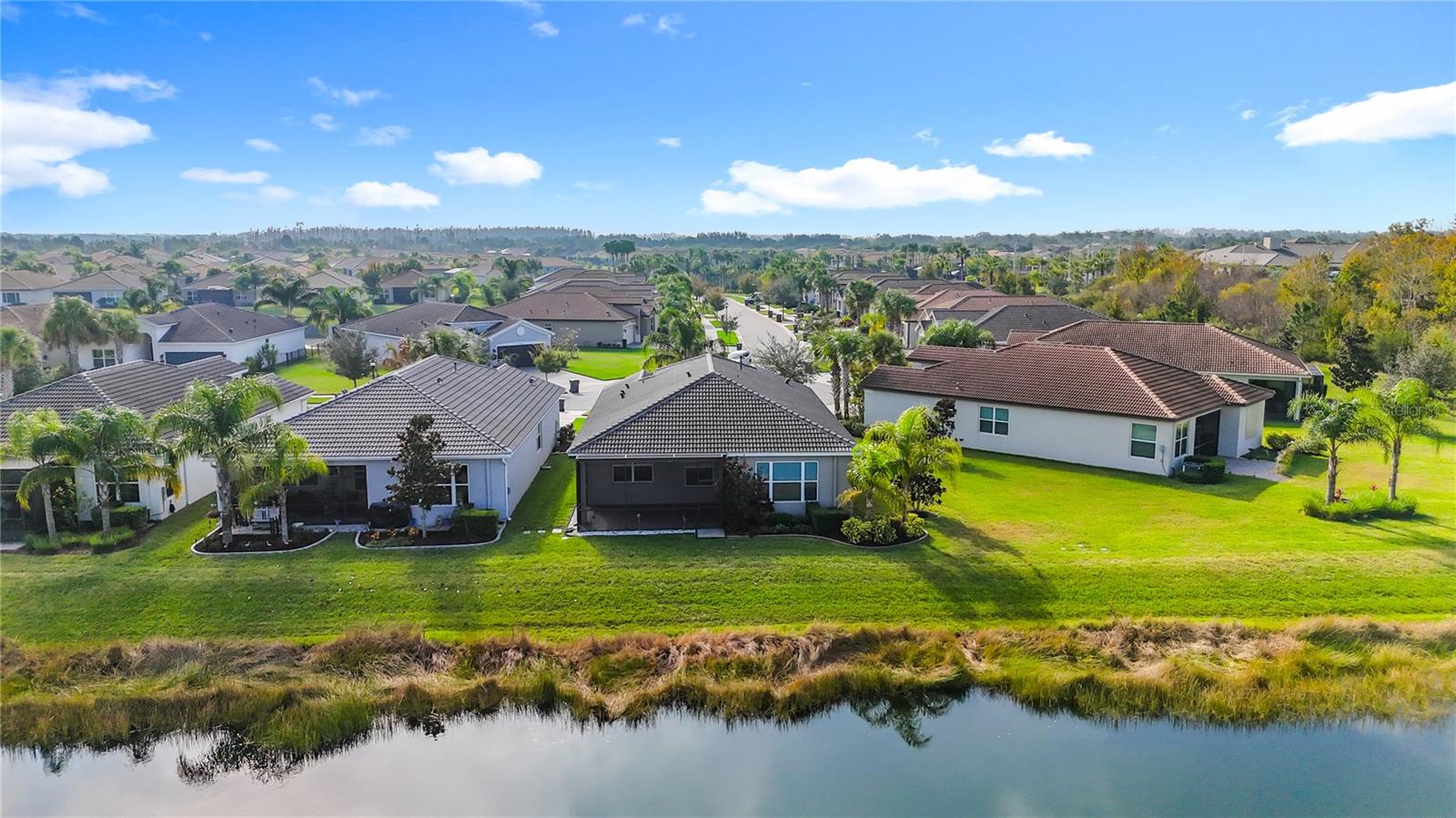 VALENCIA DEL SOL PH 1 - Residential Lease