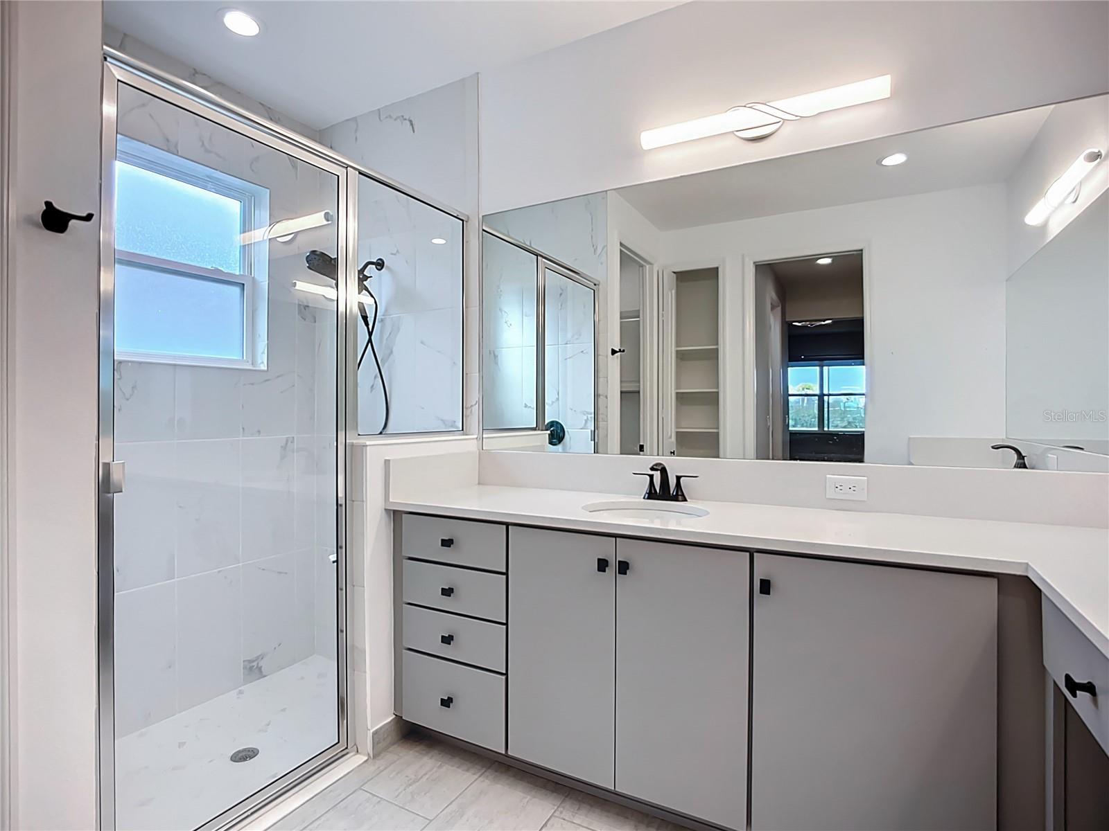 VALENCIA DEL SOL PH 1 - Residential Lease