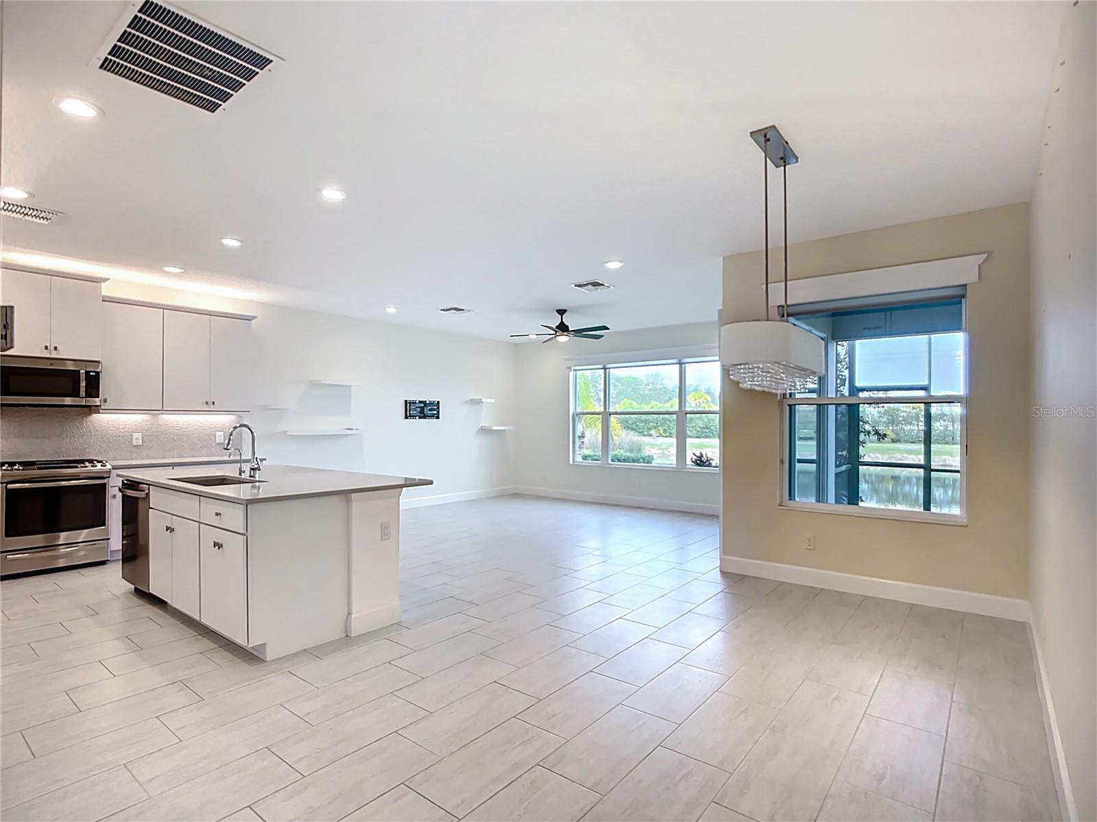 VALENCIA DEL SOL PH 1 - Residential Lease