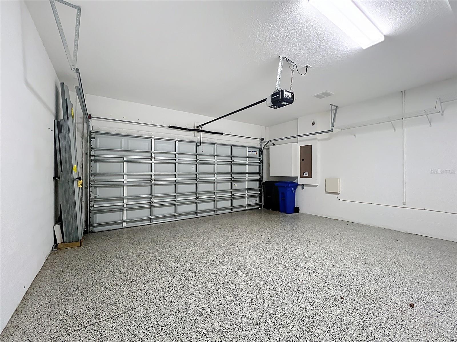 VALENCIA DEL SOL PH 1 - Residential Lease