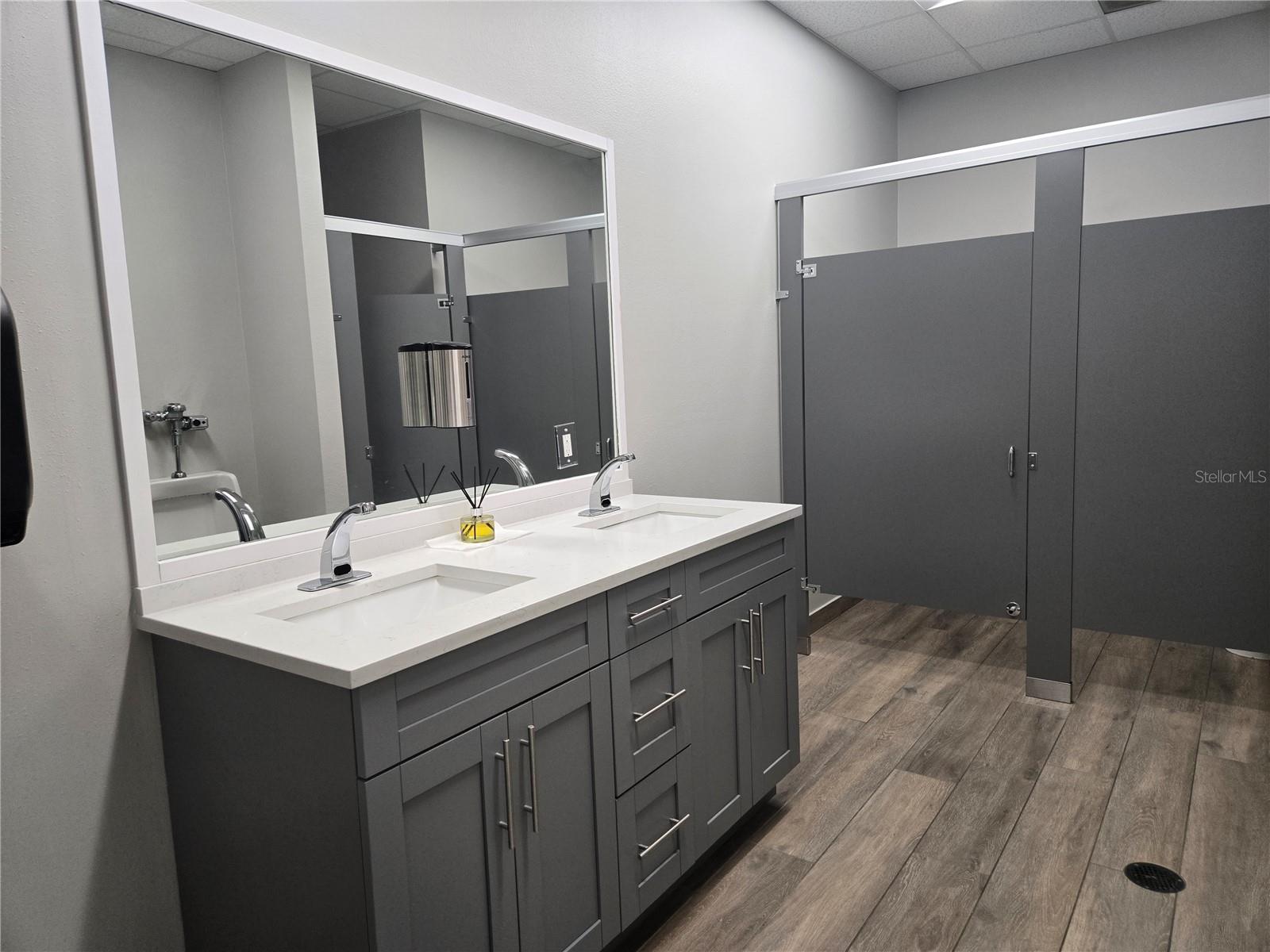 CYPRESS LAKES CORPORATE CENTER COMM CONDO - Commercial Sale