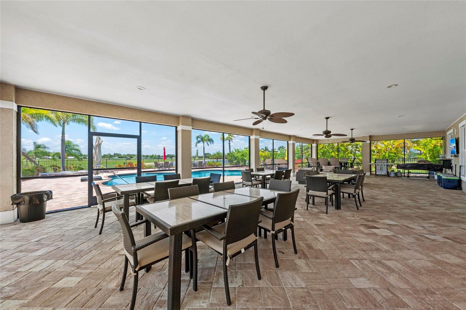 THORNTON CRK MOTORCOACH RESIDENCE - Land