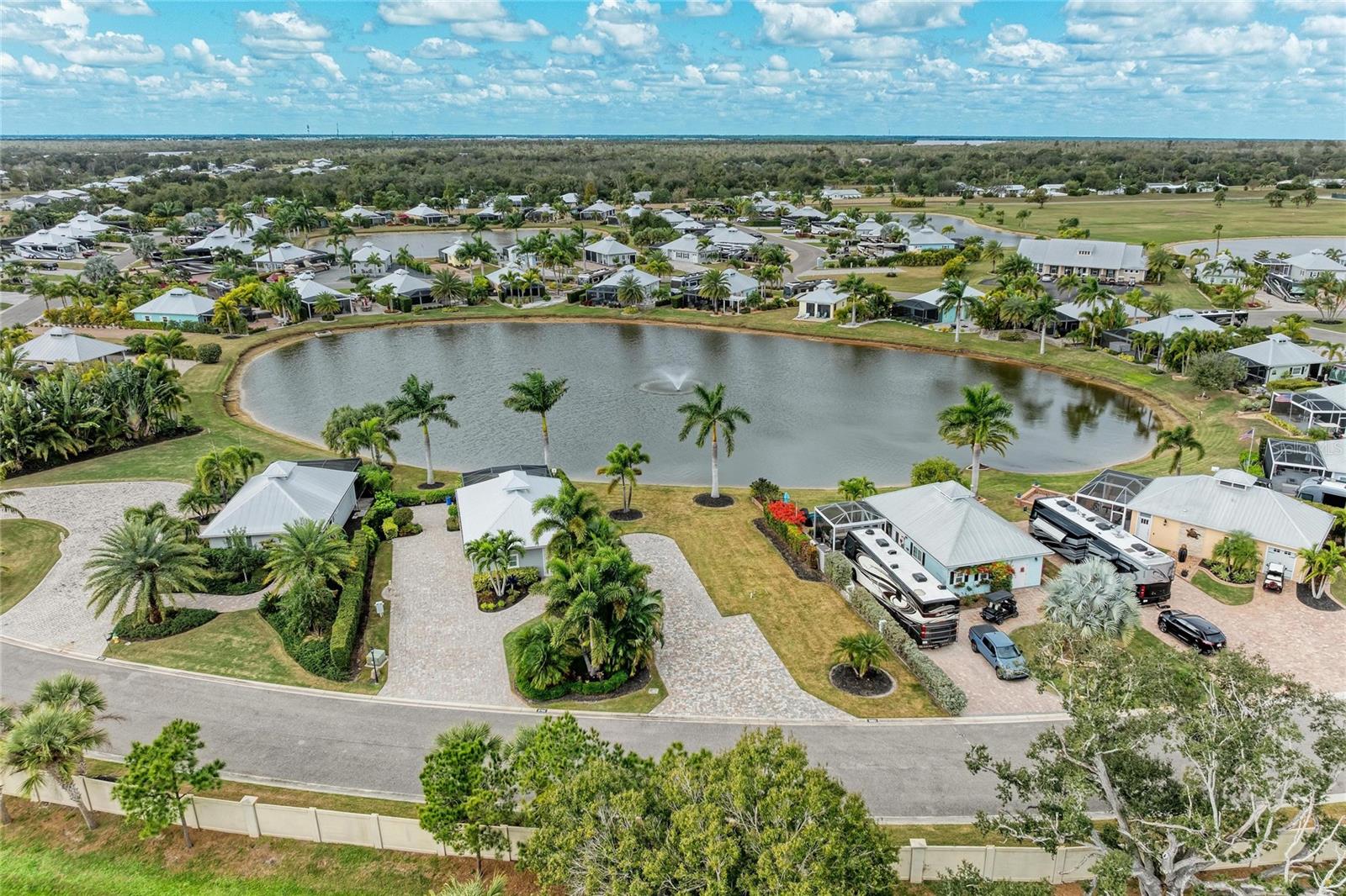 THORNTON CRK MOTORCOACH RESIDENCE - Land