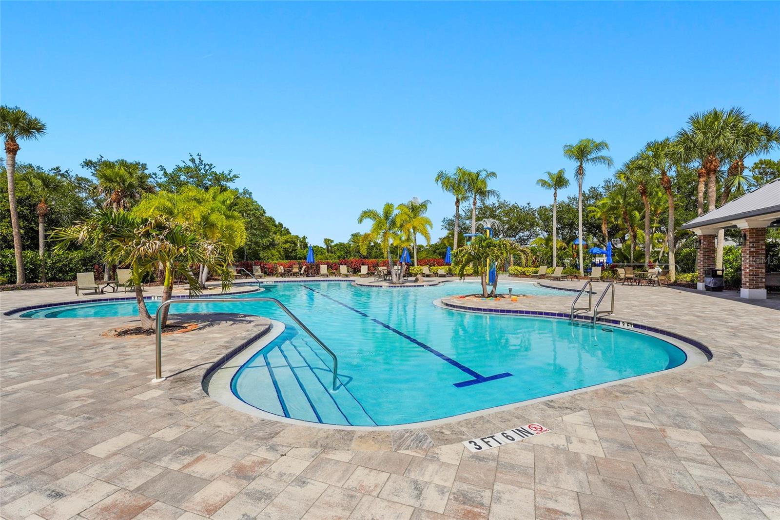 CHARLESTON POINTE PH 1A AT UNIV PLACE - Residential