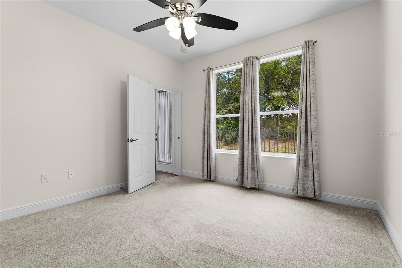 CHARLESTON POINTE PH 1A AT UNIV PLACE - Residential