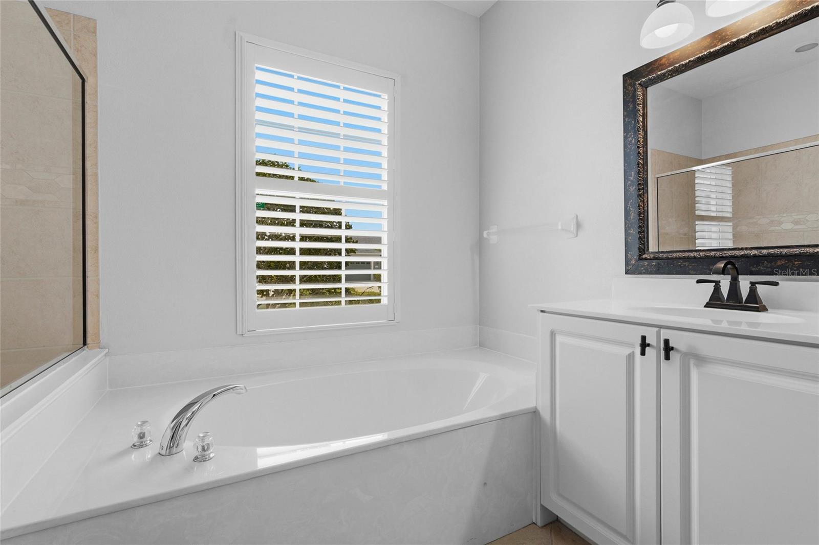 CHARLESTON POINTE PH 1A AT UNIV PLACE - Residential