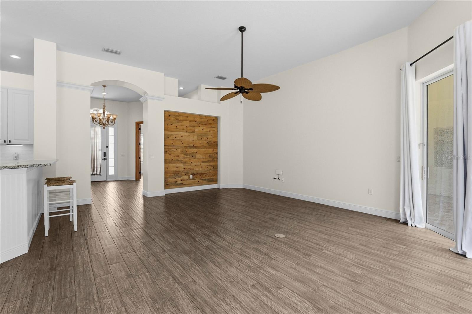 CHARLESTON POINTE PH 1A AT UNIV PLACE - Residential