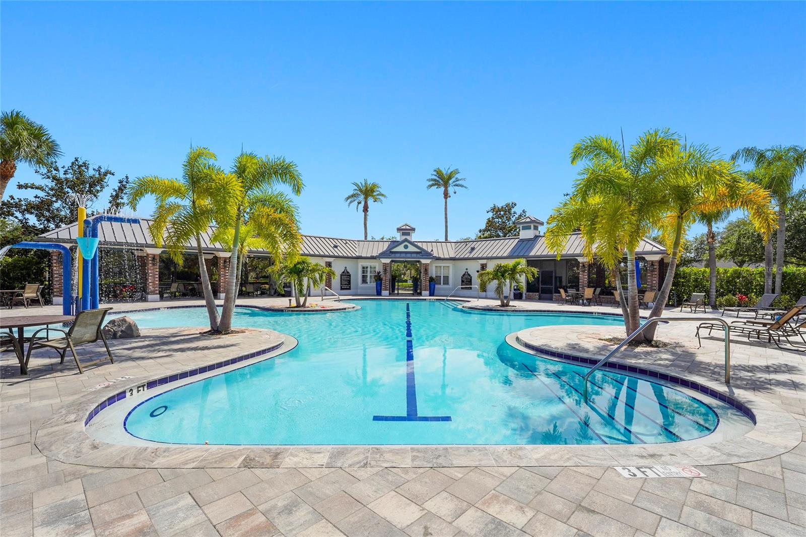 CHARLESTON POINTE PH 1A AT UNIV PLACE - Residential