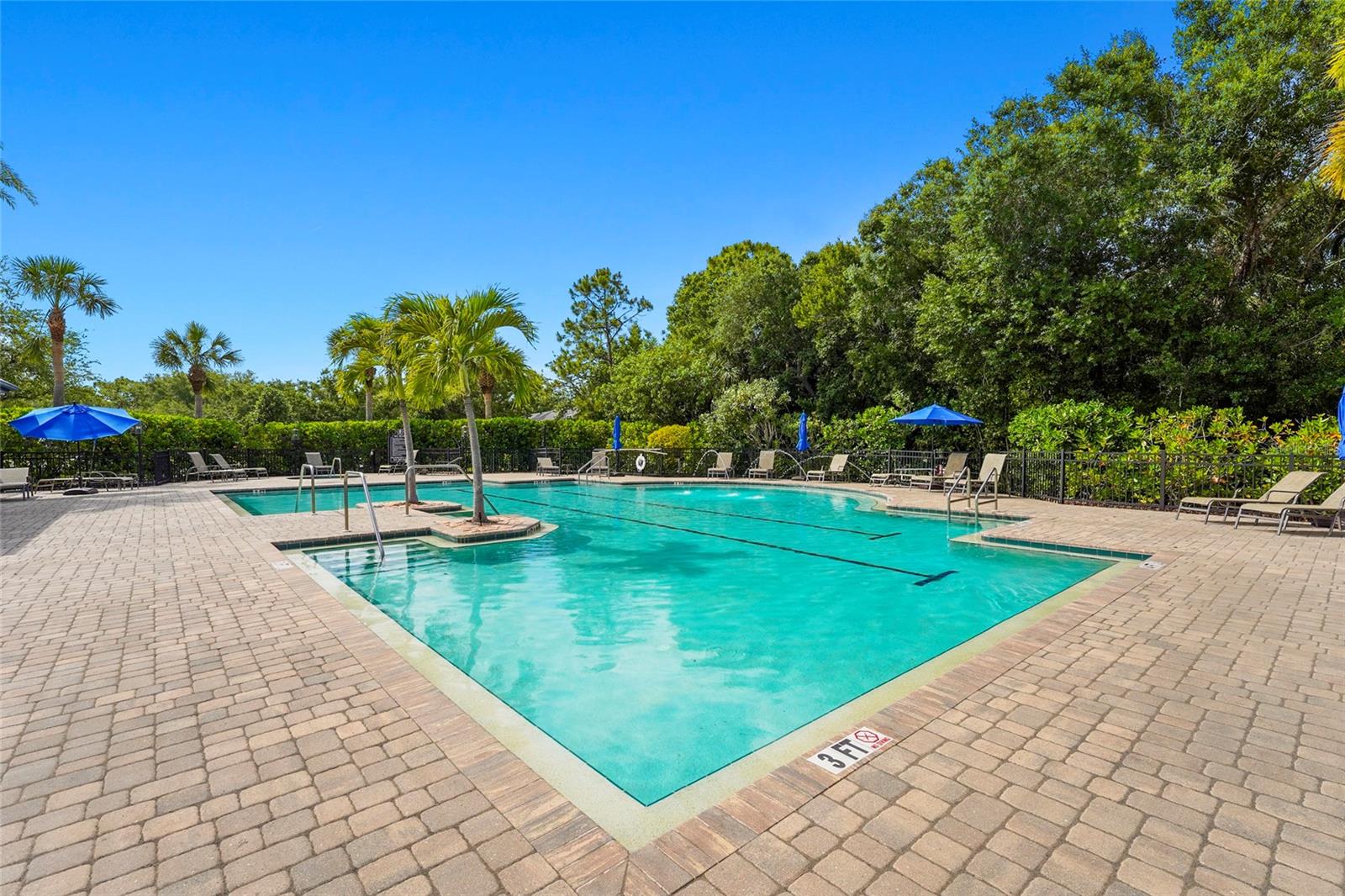 CHARLESTON POINTE PH 1A AT UNIV PLACE - Residential