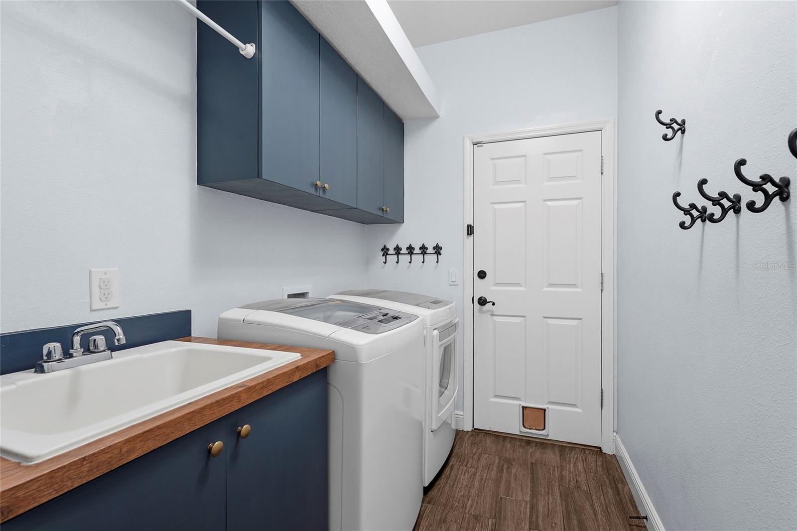 CHARLESTON POINTE PH 1A AT UNIV PLACE - Residential